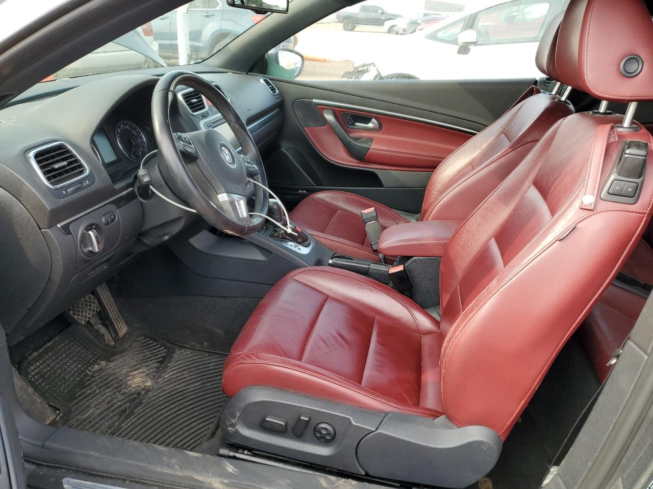 2013 Volkswagen Eos Lux VIN: WVWFW8AH2DV002675 Lot: 71713165