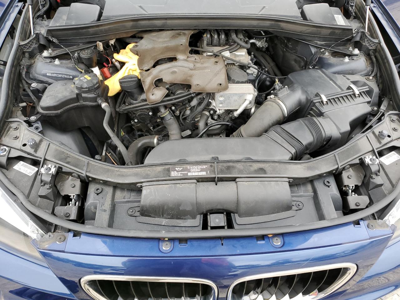 2015 BMW X1 Sdrive28I VIN: WBAVM1C58FV318464 Lot: 84016235