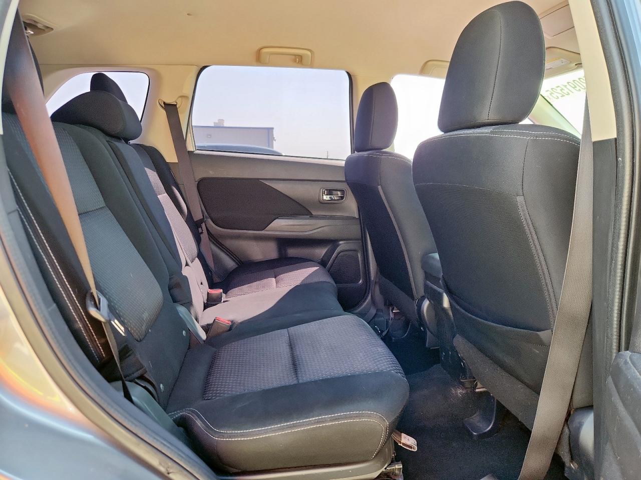 2016 Mitsubishi Outlander Es VIN: JA4AD2A30GZ000223 Lot: 72091525