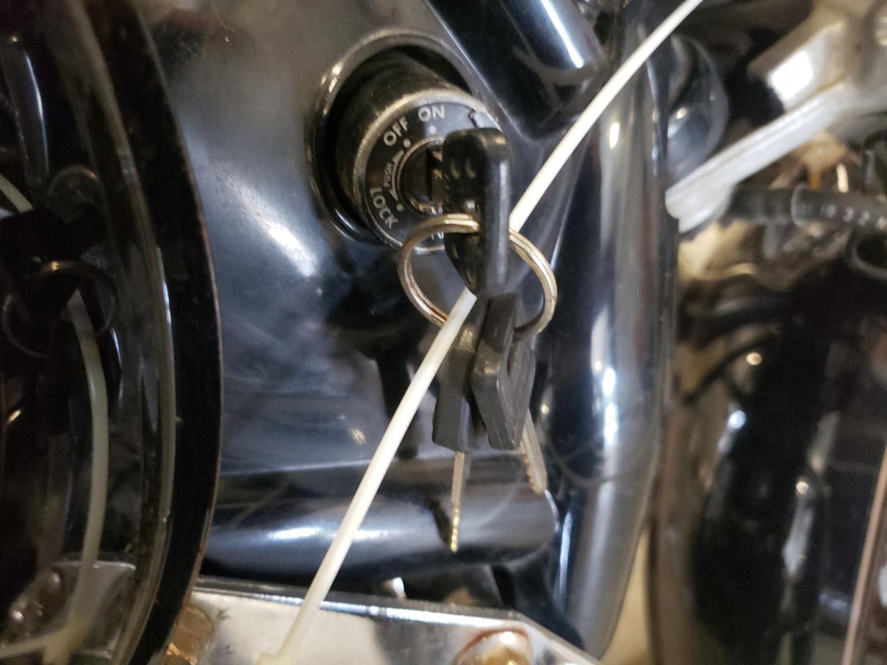 2004 Yamaha Xvs1100 A VIN: JYAVP11E34A050582 Lot: 81382415