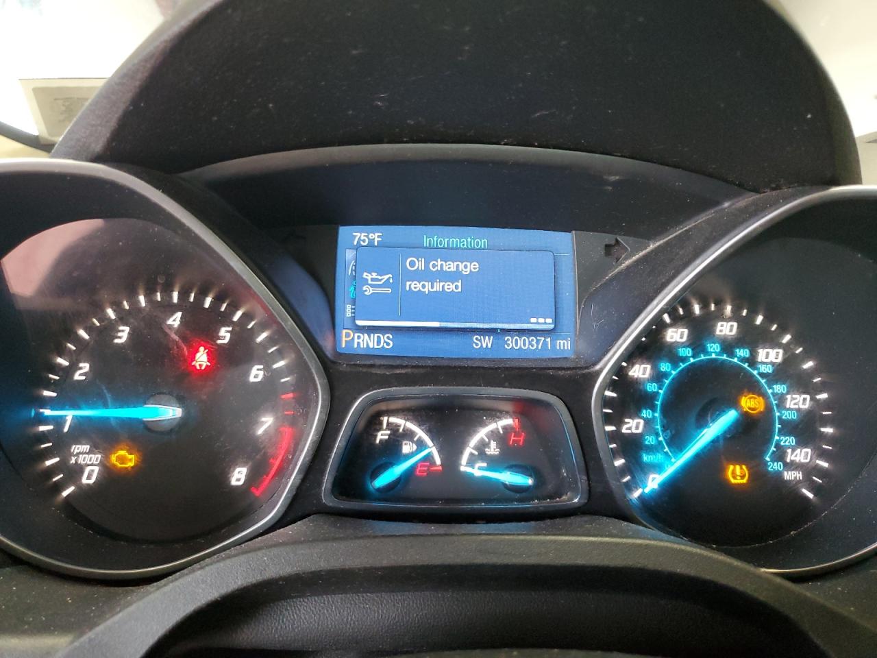 2014 Ford Escape S VIN: 1FMCU0F7XEUA98827 Lot: 81345775