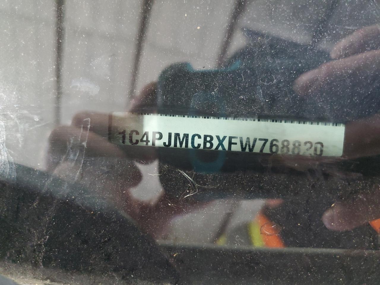 2015 Jeep Cherokee Latitude VIN: 1C4PJMCBXFW768820 Lot: 84258055