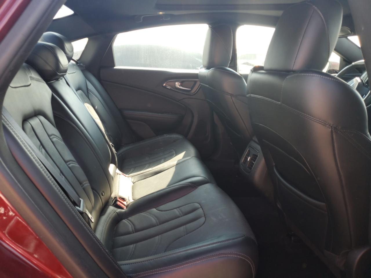 2015 Chrysler 200 S VIN: 1C3CCCBG4FN678041 Lot: 71032725