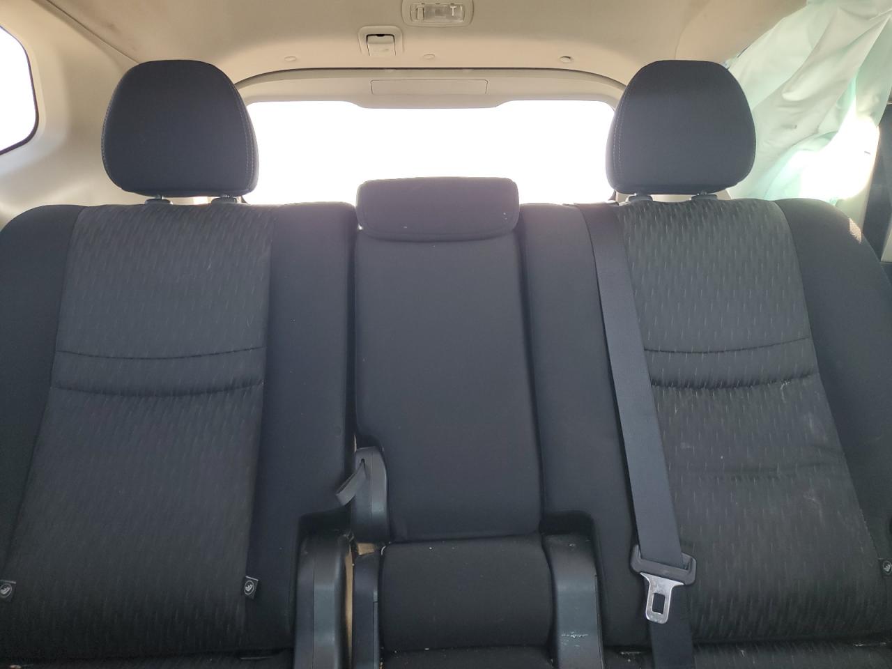 2020 Nissan Rogue S VIN: JN8AT2MT6LW013983 Lot: 81786605