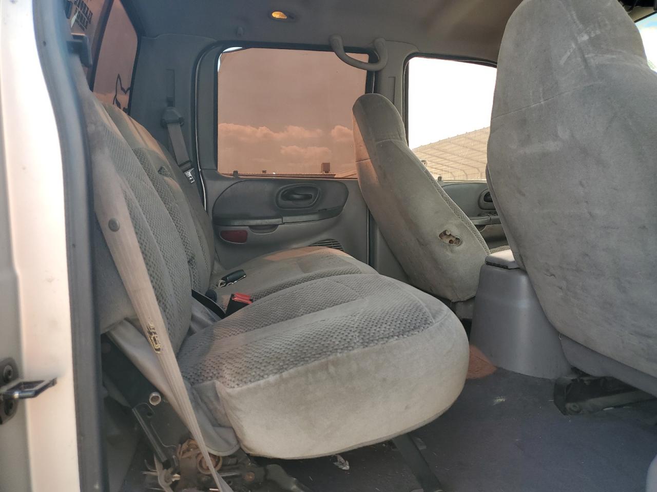 2001 Ford F150 Supercrew VIN: 1FTRW08L71KE05170 Lot: 80390595