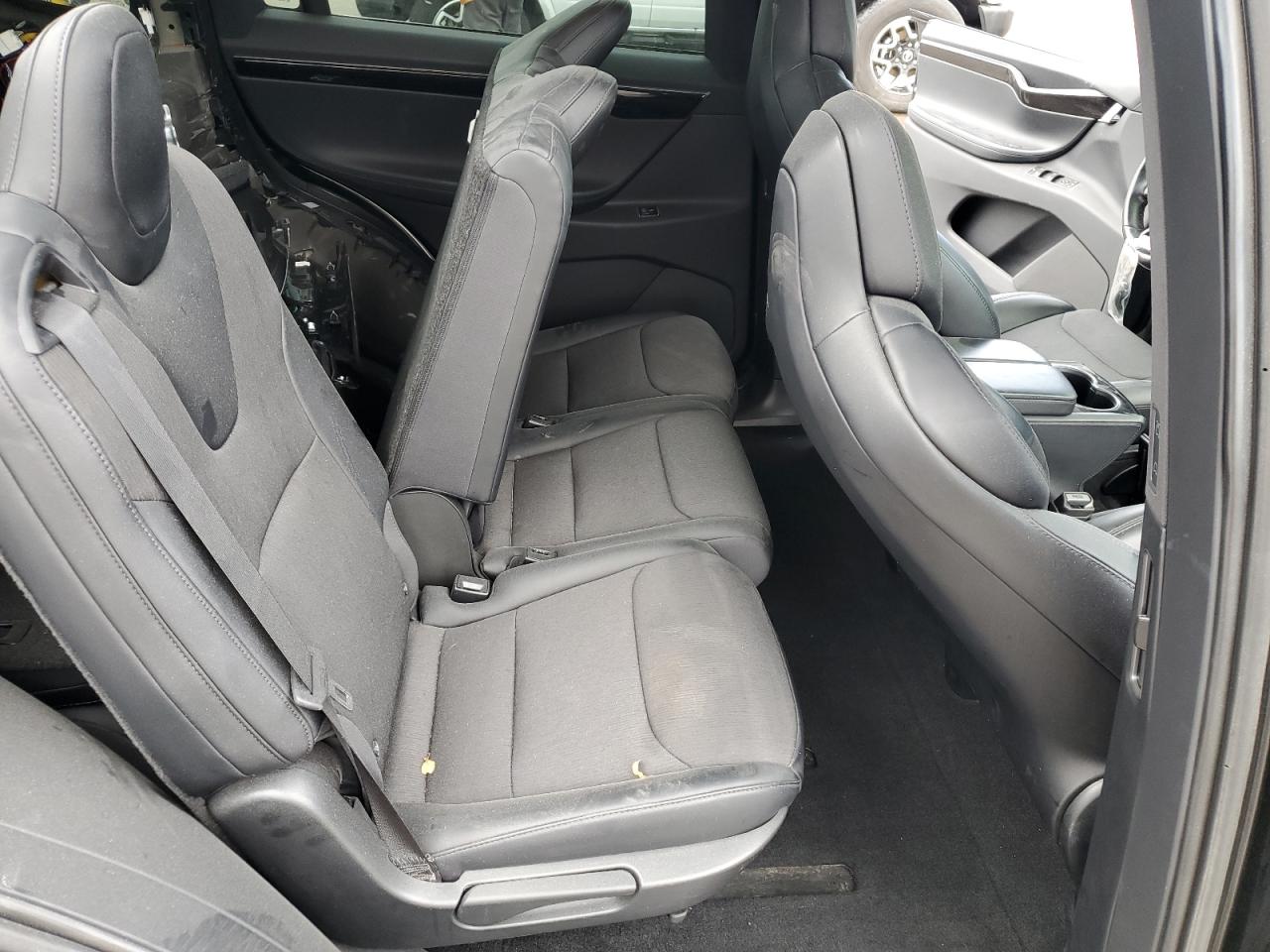 2018 Tesla Model X VIN: 5YJXCAE2XJF136449 Lot: 81214305