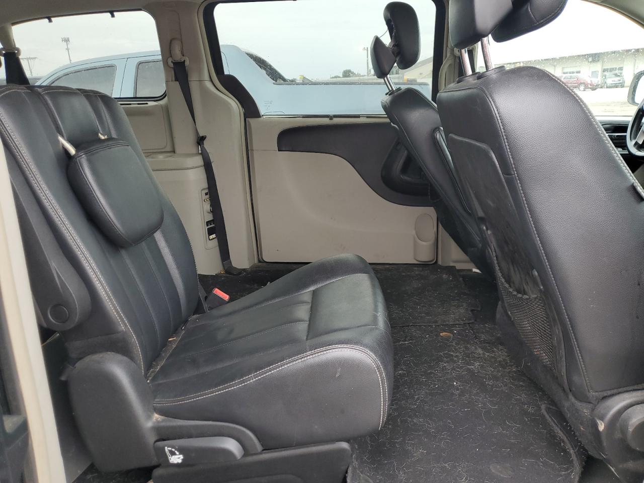 2014 Chrysler Town & Country Touring VIN: 2C4RC1BG7ER229495 Lot: 70300305