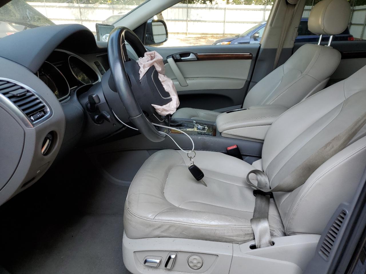 2013 Audi Q7 Premium Plus VIN: WA1LGAFE6DD012003 Lot: 81660395