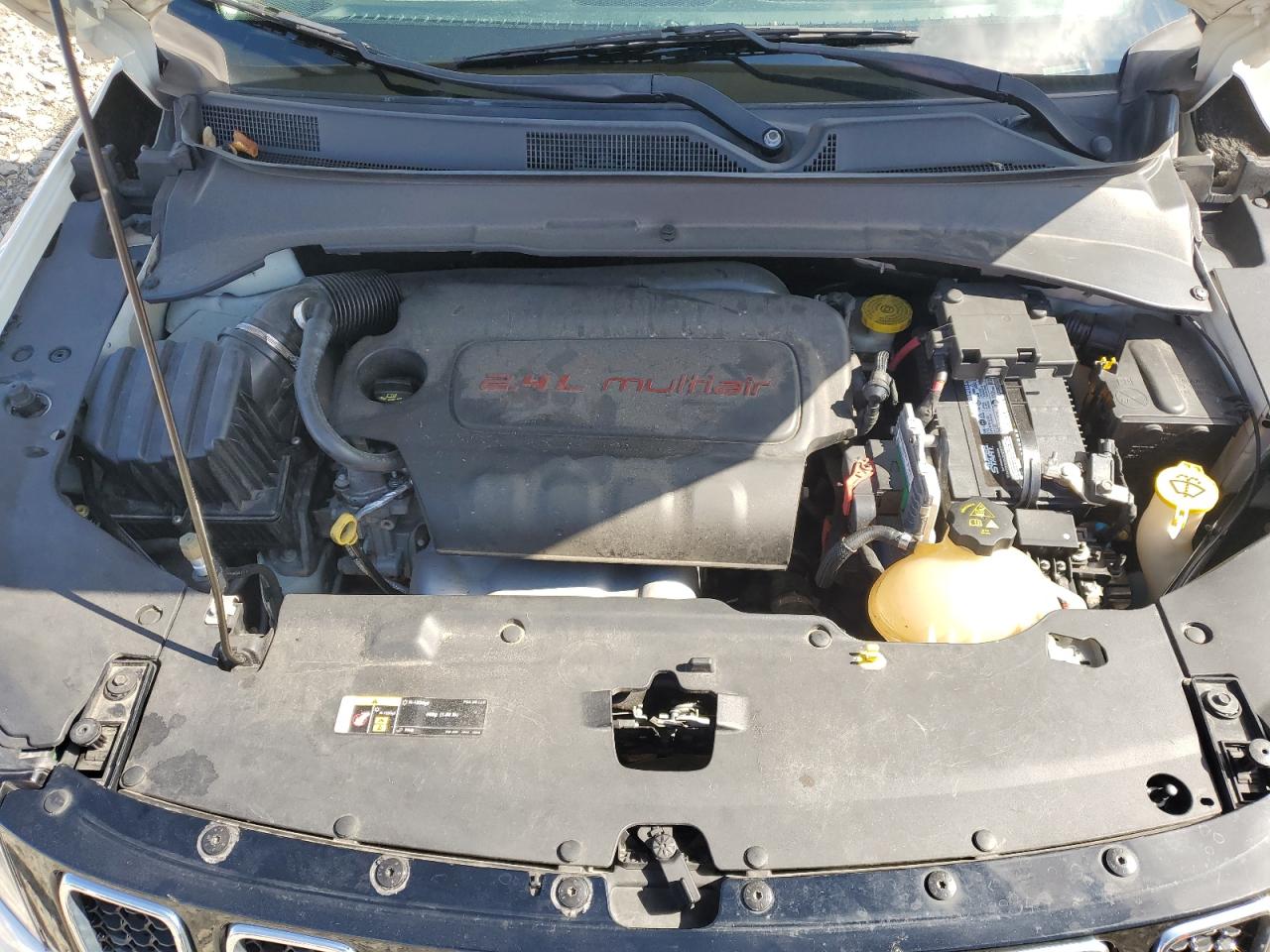 2017 Jeep Compass Latitude VIN: 3C4NJCBB5HT694024 Lot: 81663815