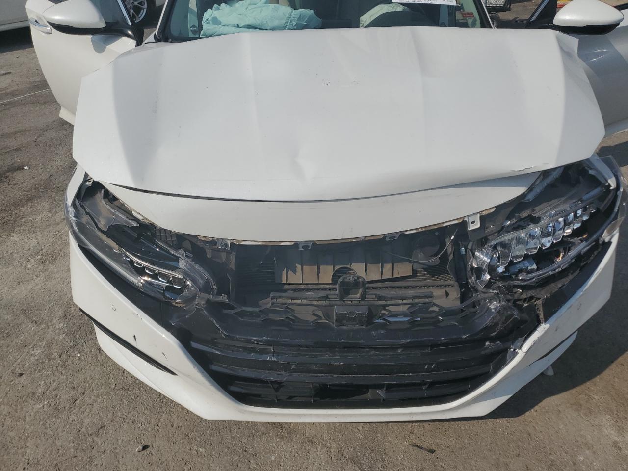 2019 Honda Accord Touring VIN: 1HGCV2F98KA003923 Lot: 80894575