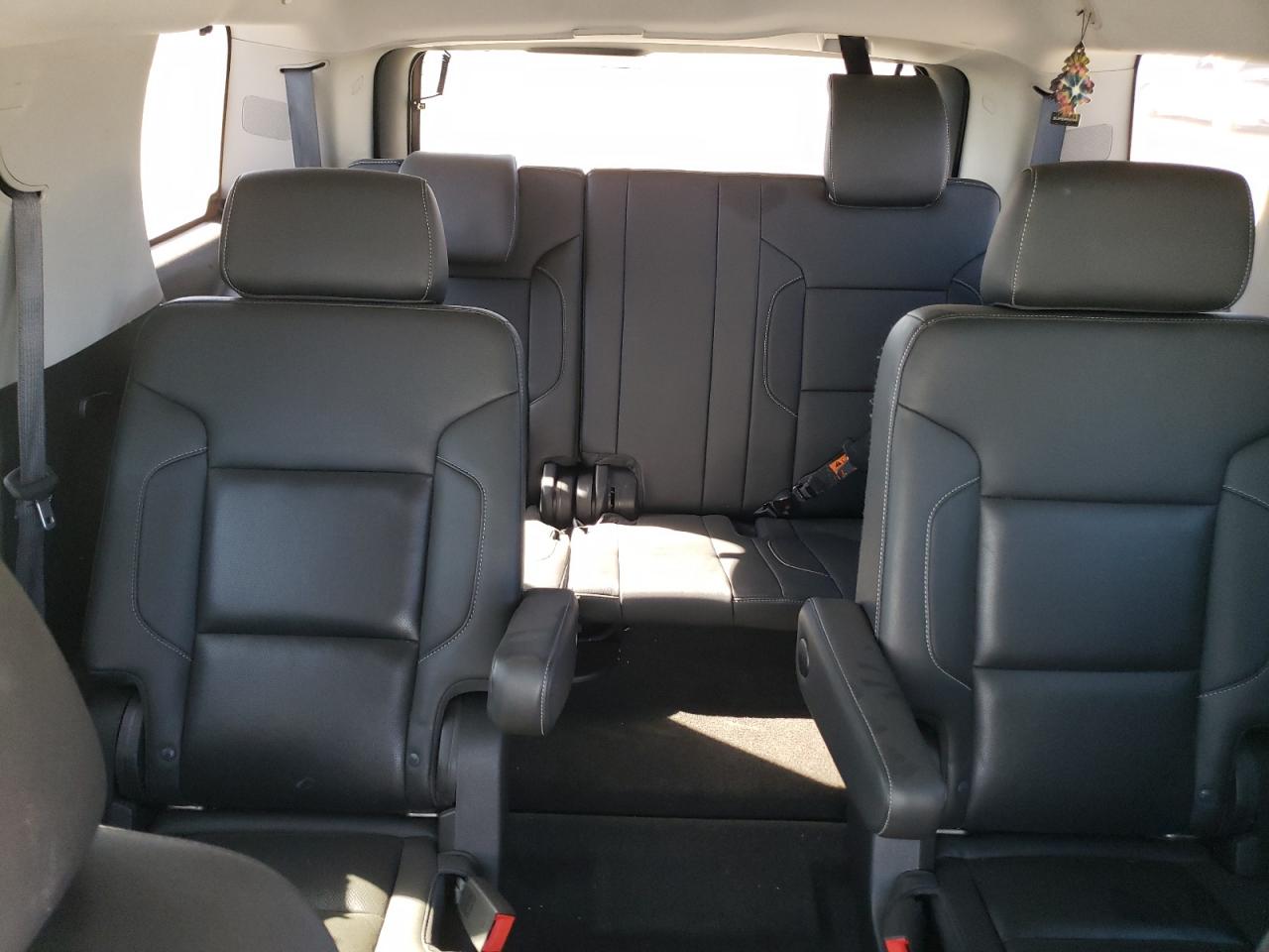 2018 Chevrolet Tahoe C1500 Premier VIN: 1GNSCCKC5JR349877 Lot: 84192895