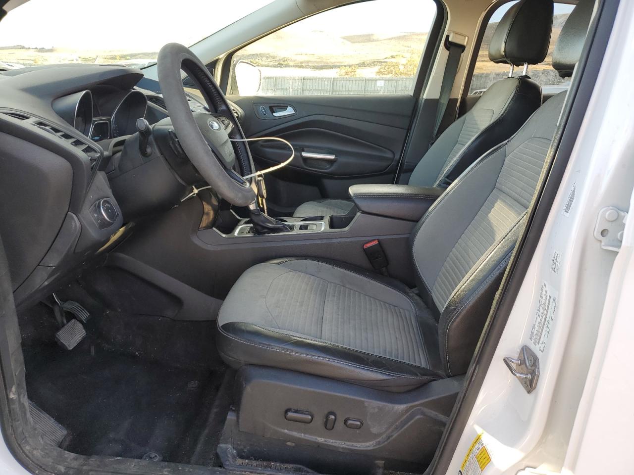 2017 Ford Escape Se VIN: 1FMCU0GD2HUD85183 Lot: 81820885