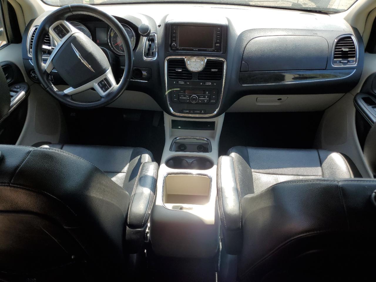 2016 Chrysler Town & Country Touring L VIN: 2C4RC1CG6GR302471 Lot: 80989355