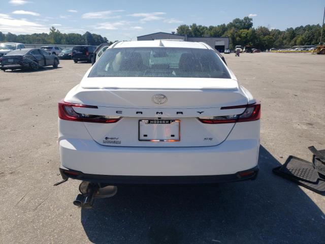  TOYOTA CAMRY 2025 Белы