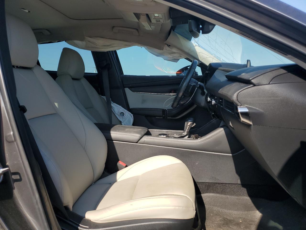 2021 Mazda 3 VIN: JM1BPBAY1M1327995 Lot: 80410135