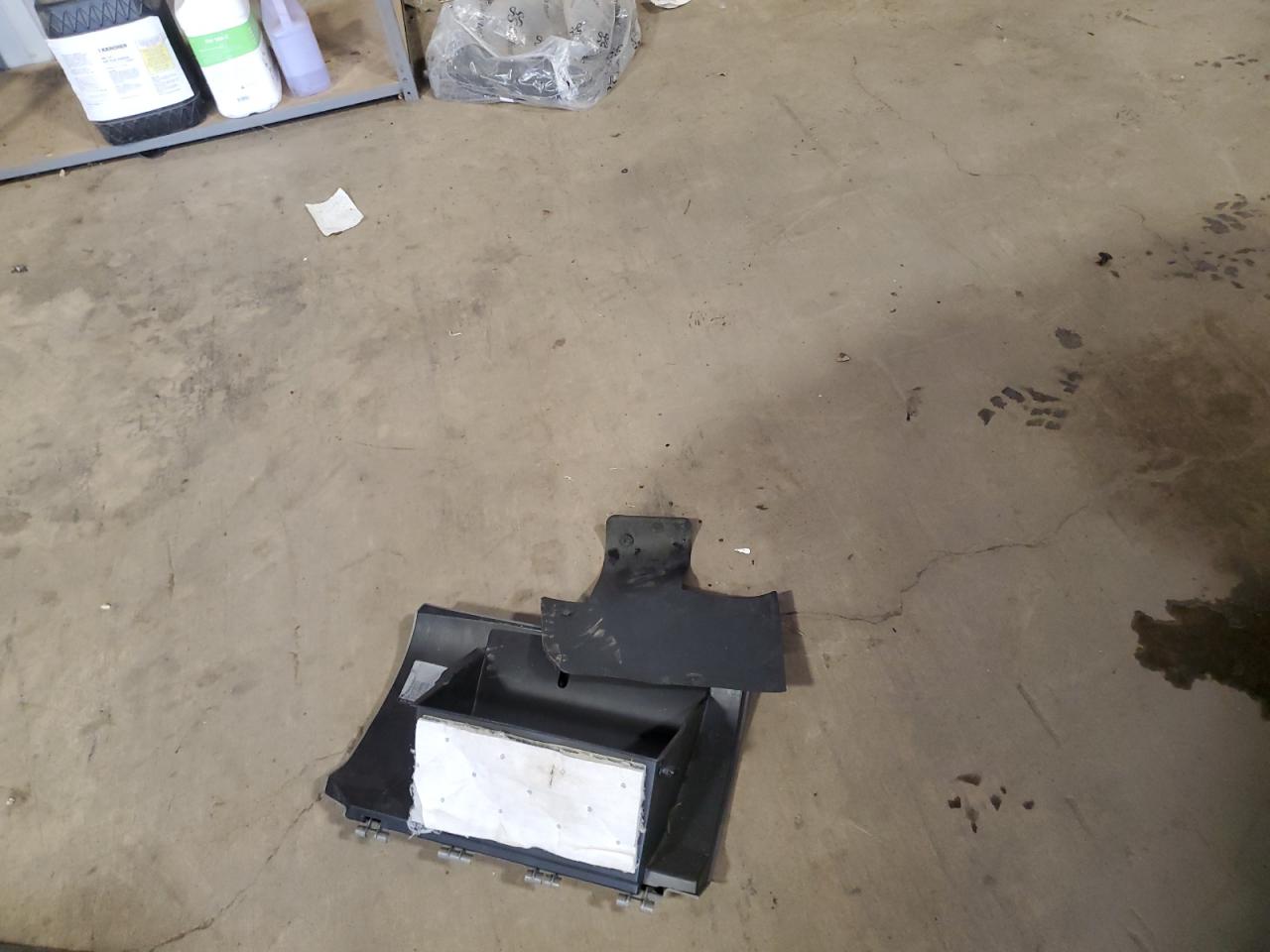 2011 Chevrolet Traverse Ls VIN: 1GNKREED8BJ159327 Lot: 84226585