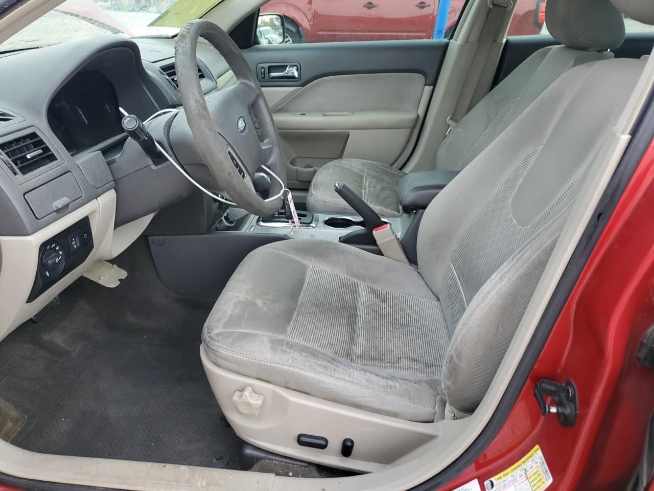 2011 Ford Fusion Se VIN: 3FAHP0HA0BR102869 Lot: 81606505