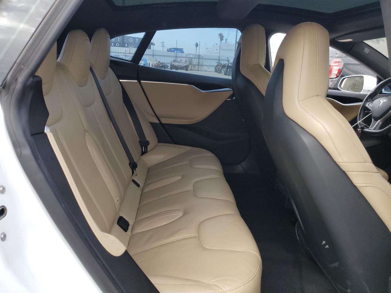 2016 Tesla Model S VIN: 5YJSA1E24GF161484 Lot: 70189095