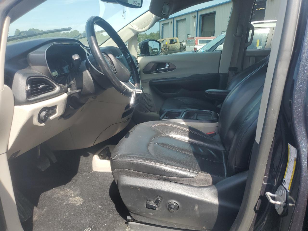 2020 Chrysler Pacifica Touring L VIN: 2C4RC1BG0LR279250 Lot: 84646455