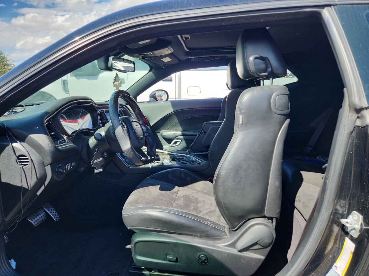 2017 Dodge Challenger R/T 392 VIN: 2C3CDZFJ5HH601311 Lot: 82135595