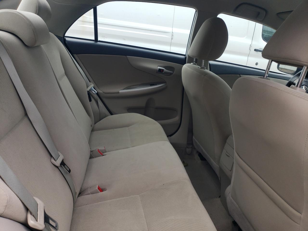 2011 Toyota Corolla Base VIN: 2T1BU4EE5BC730780 Lot: 84471065