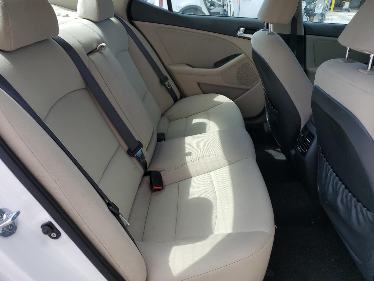 2015 Kia Optima Hybrid VIN: KNAGM4AD3F5084660 Lot: 84296335