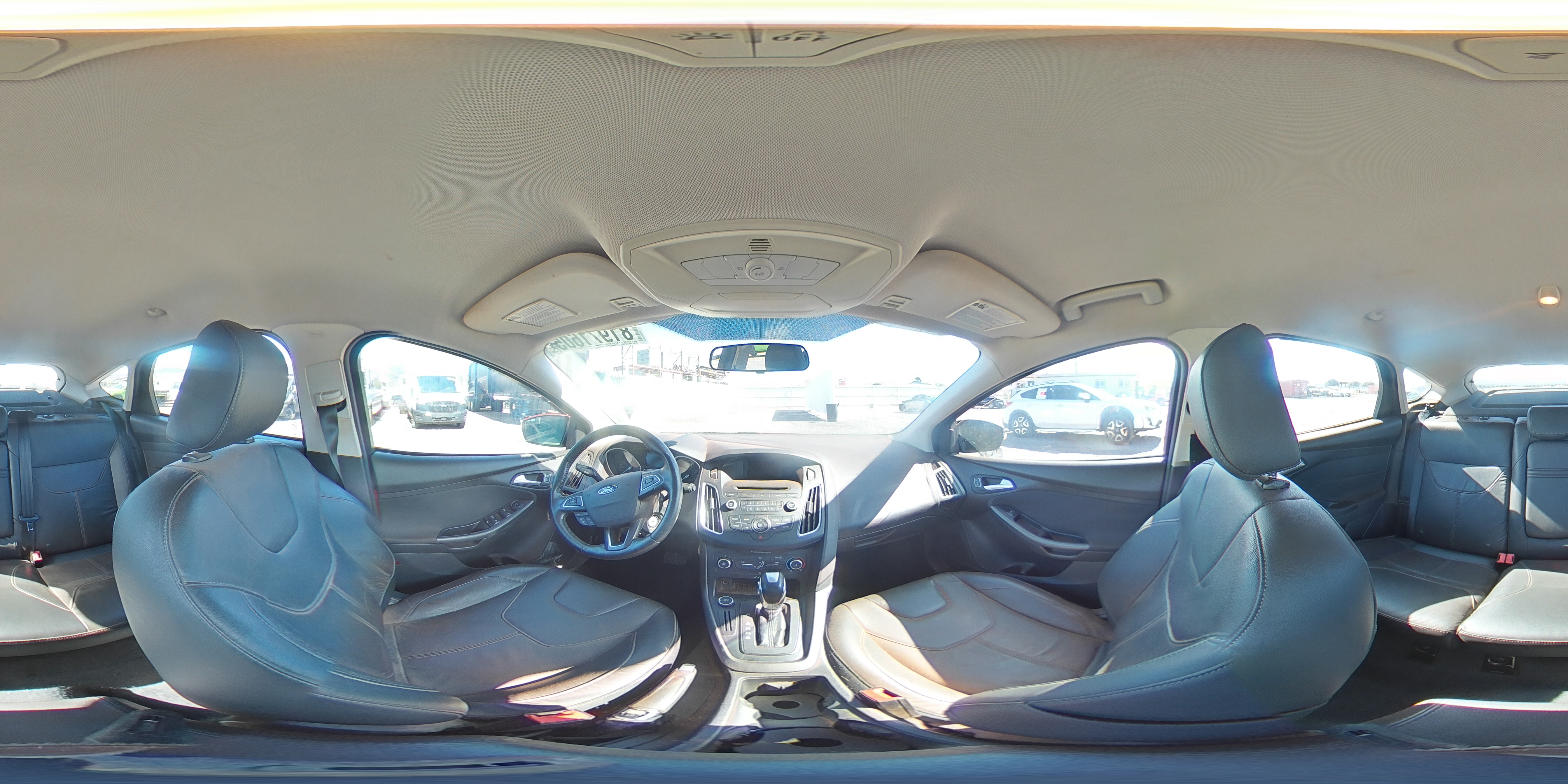 2015 Ford Focus Se VIN: 1FADP3K20FL361755 Lot: 81971605