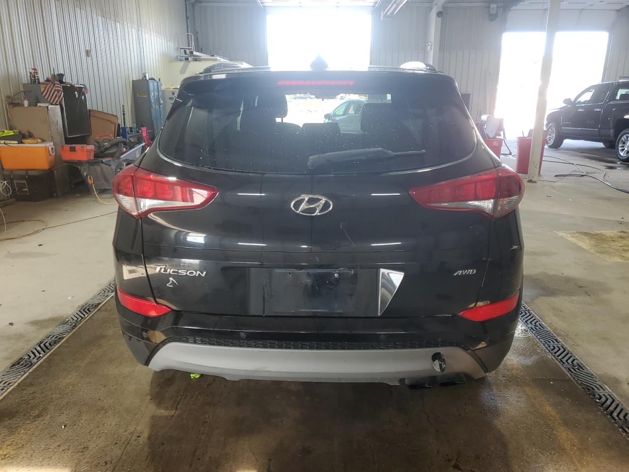 2018 Hyundai Tucson Value VIN: KM8J3CA26JU630625 Lot: 81389815