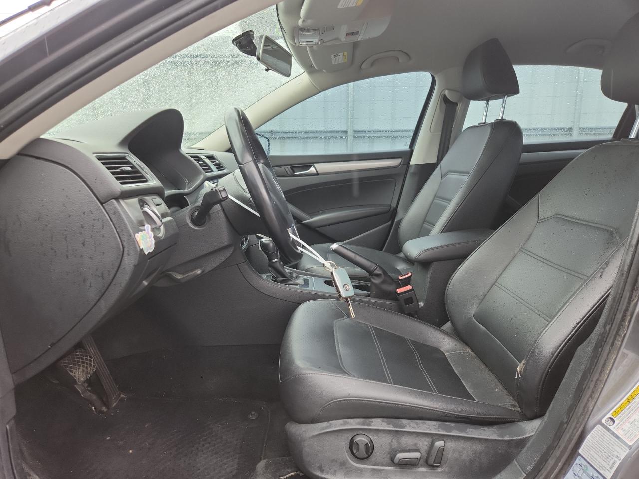 2015 Volkswagen Passat S VIN: 1VWAT7A33FC016453 Lot: 81590285