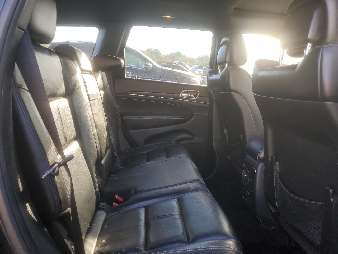 2015 Jeep Grand Cherokee Limited VIN: 1C4RJFBGXFC718180 Lot: 83947705