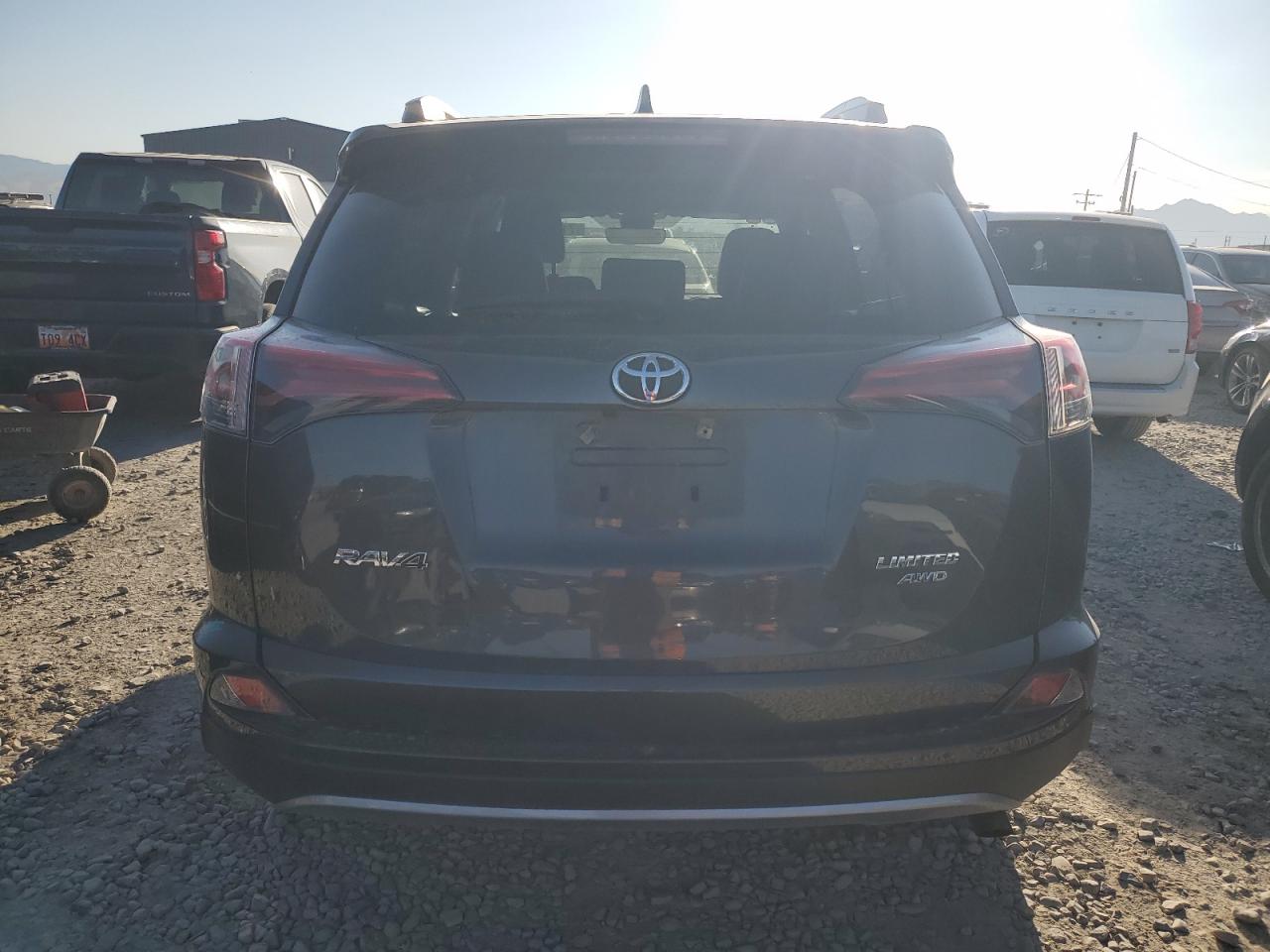 2018 Toyota Rav4 Limited VIN: 2T3DFREV4JW836657 Lot: 71267735