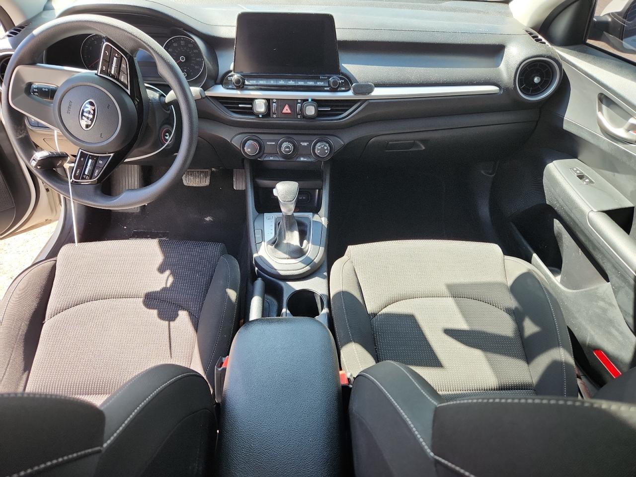 2020 Kia Forte Fe VIN: 3KPF24AD1LE181215 Lot: 84268965