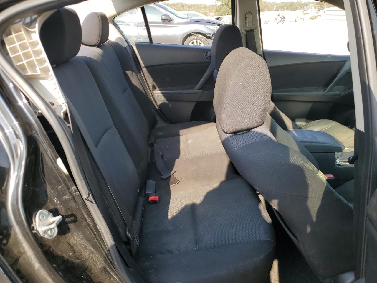 2011 Mazda 3 I VIN: JM1BL1UG9B1470232 Lot: 70299905