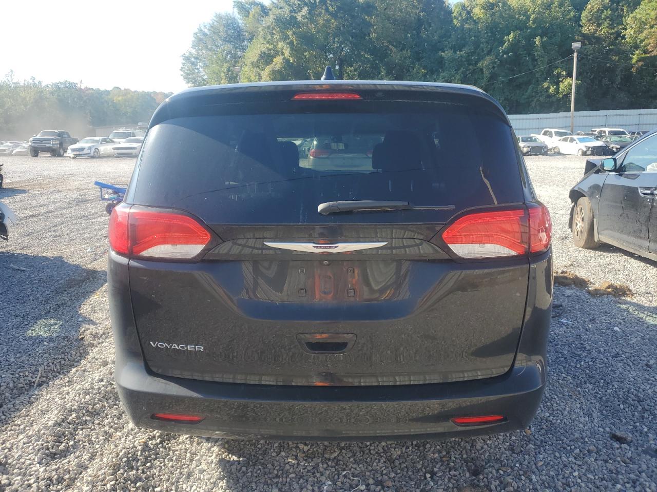 2020 Chrysler Voyager Lx VIN: 2C4RC1CGXLR171913 Lot: 84238555