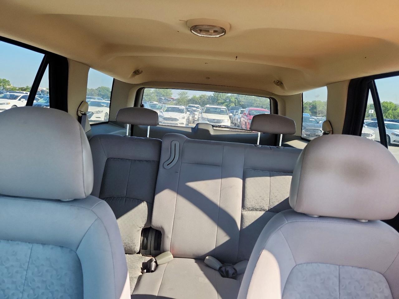 2005 Saturn Vue VIN: 5GZCZ33DX5S862381 Lot: 71122255