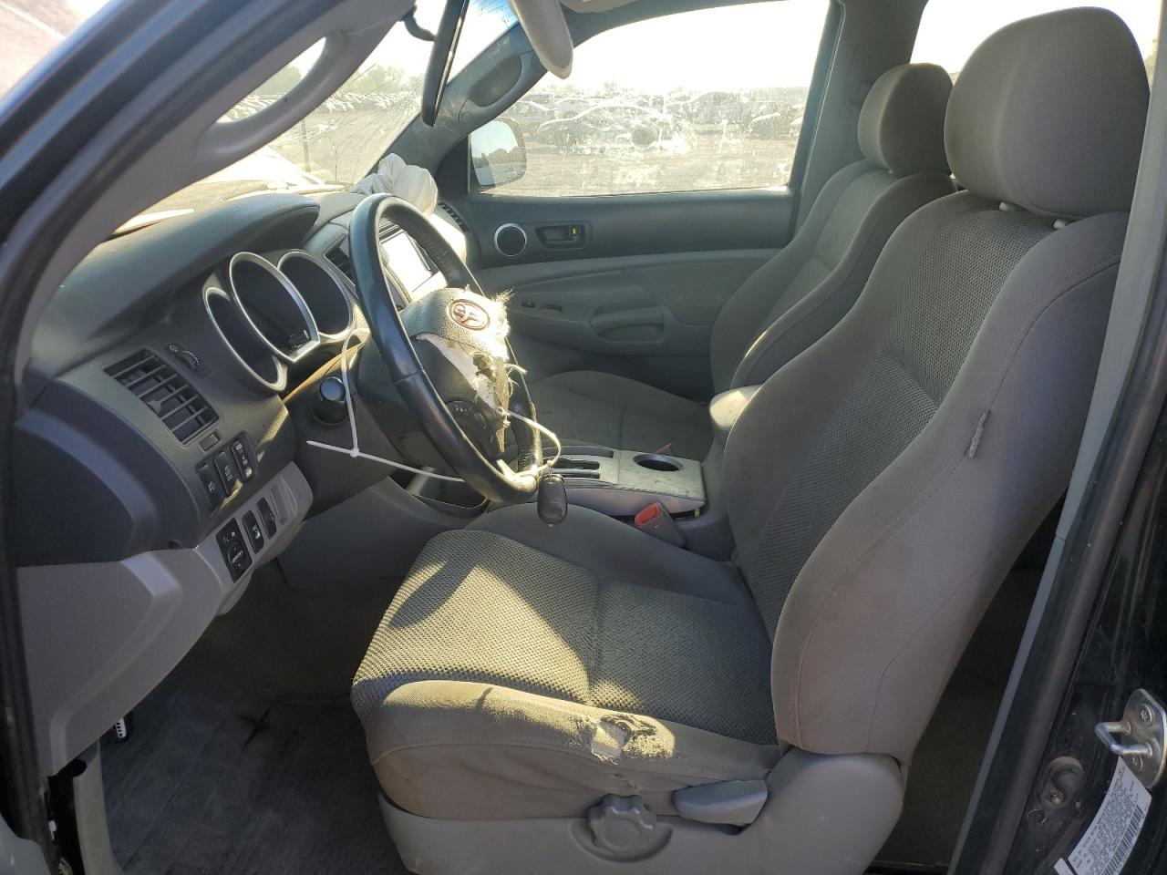 2005 Toyota Tacoma Double Cab VIN: 5TELU42N45Z117945 Lot: 81331085