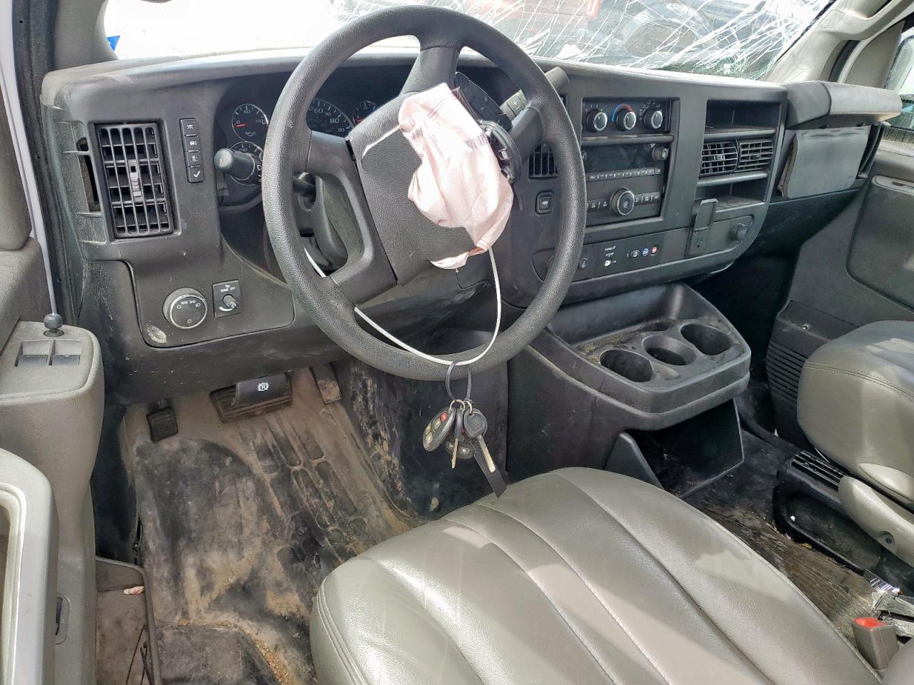 2024 GMC Savana G2500 VIN: 1GTW7AF76R1186828 Lot: 82155455