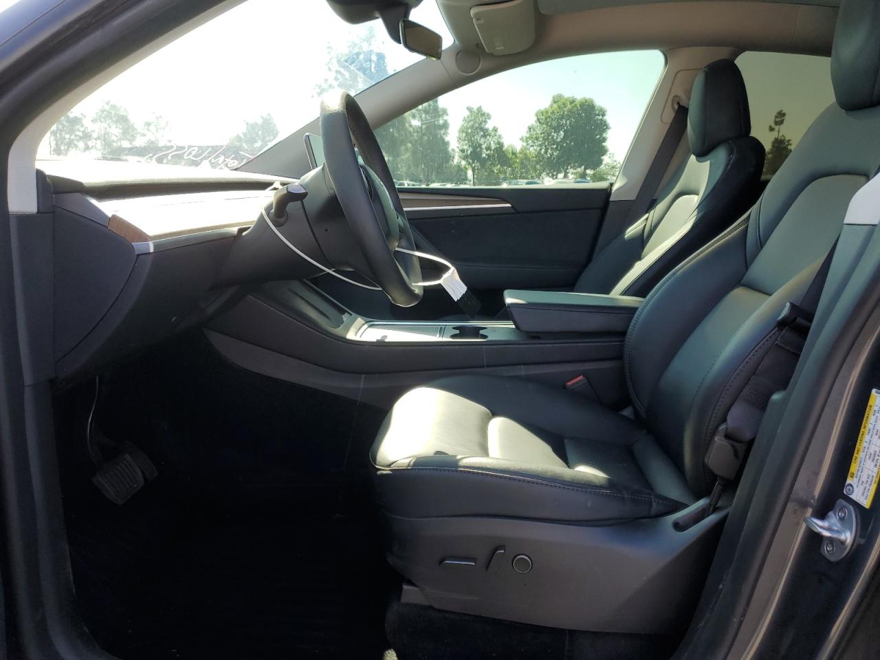 2023 Tesla Model Y VIN: 7SAYGDED1PF963084 Lot: 81675485