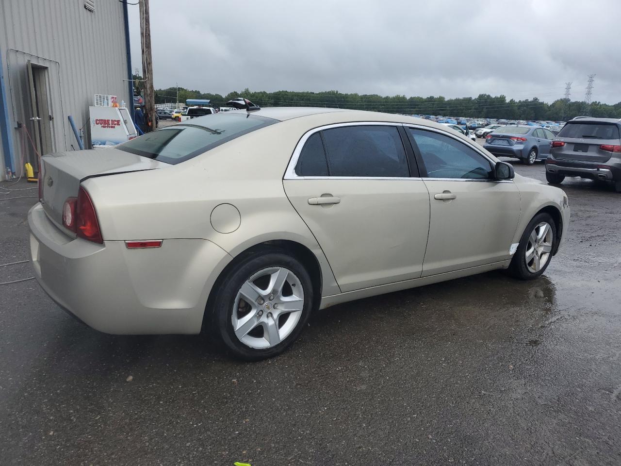 2011 Chevrolet Malibu Ls 1G1ZB5E16BF127389 photo #4
