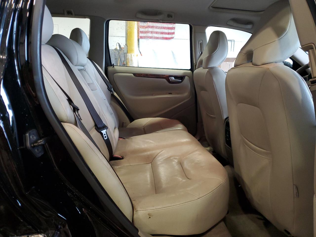 2005 Volvo V70 Fwd VIN: YV1SW592352474331 Lot: 84198645
