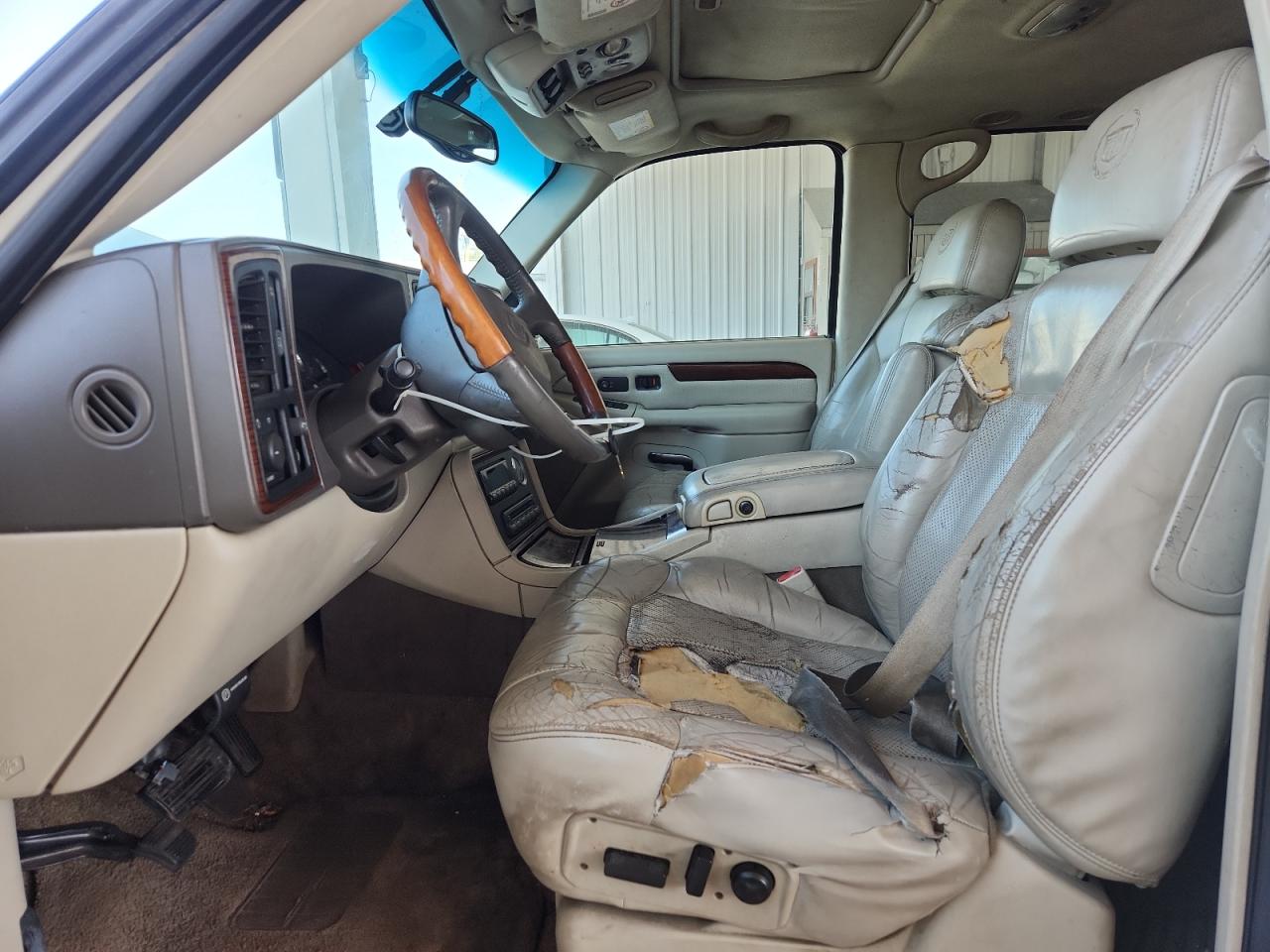 2002 Cadillac Escalade Luxury VIN: 1GYEK63N72R183349 Lot: 81514845