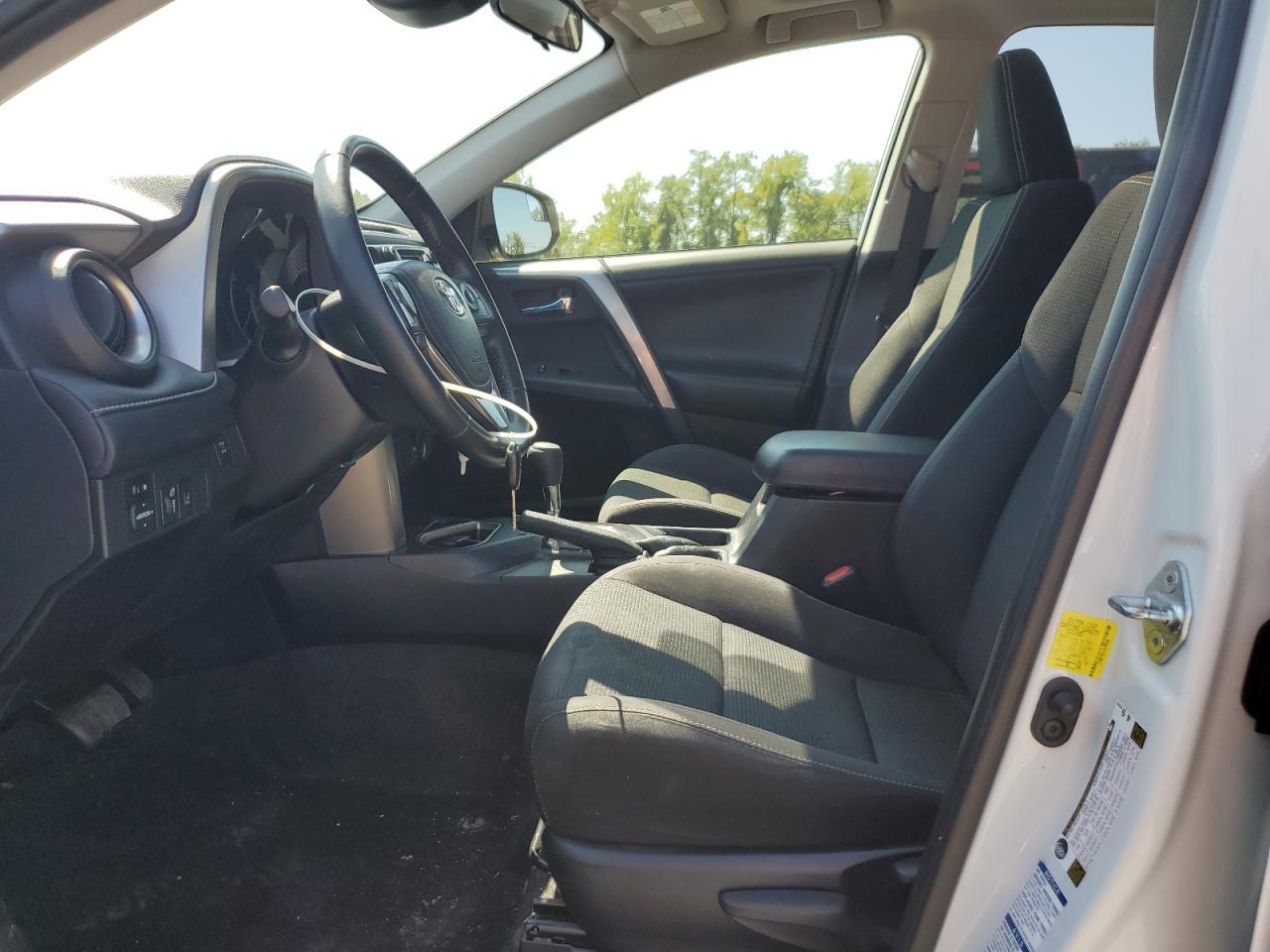 2017 Toyota Rav4 Xle VIN: JTMRFREV7HJ147436 Lot: 80132825