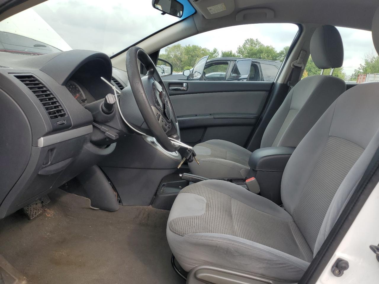 2010 Nissan Sentra 2.0 VIN: 3N1AB6AP9AL613044 Lot: 81322935