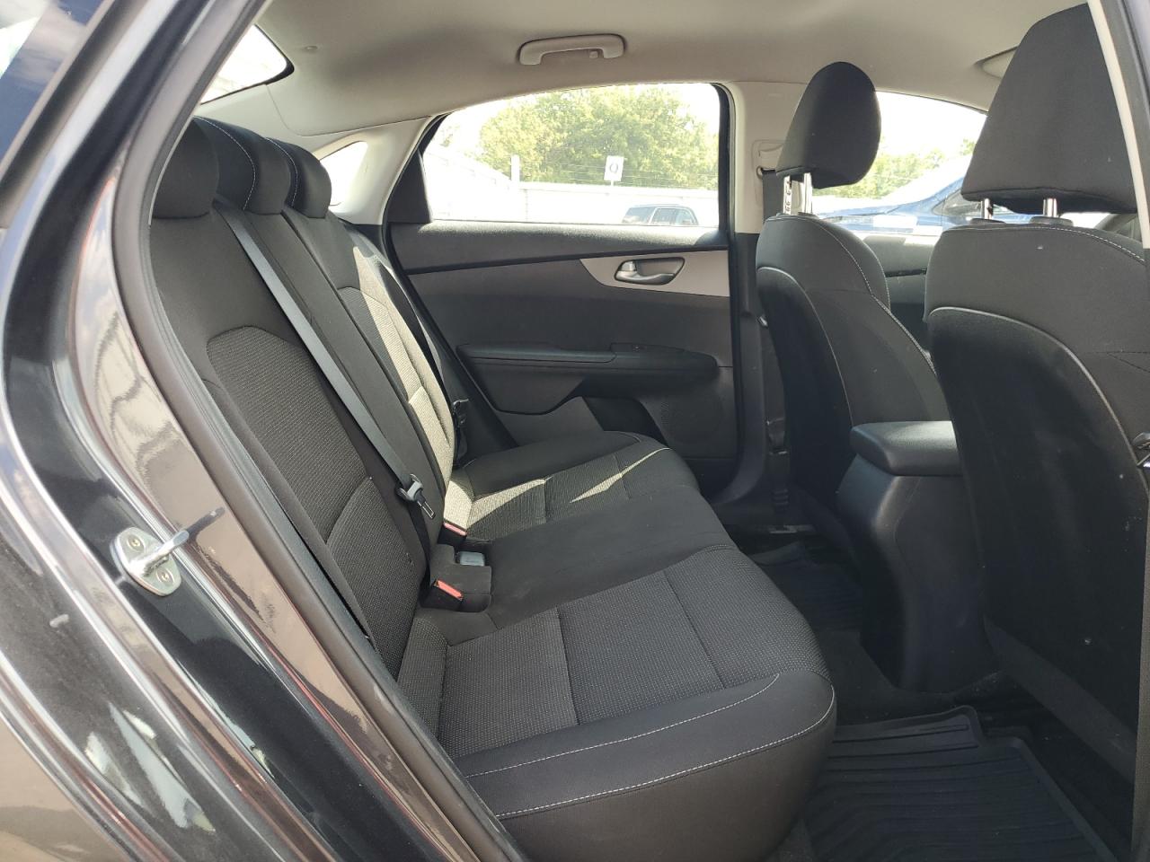 2019 Kia Forte Fe VIN: 3KPF24AD8KE045517 Lot: 71590195