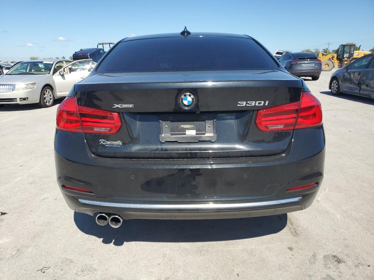 2017 BMW 330 Xi VIN: WBA8D9C3XHA011916 Lot: 84299525