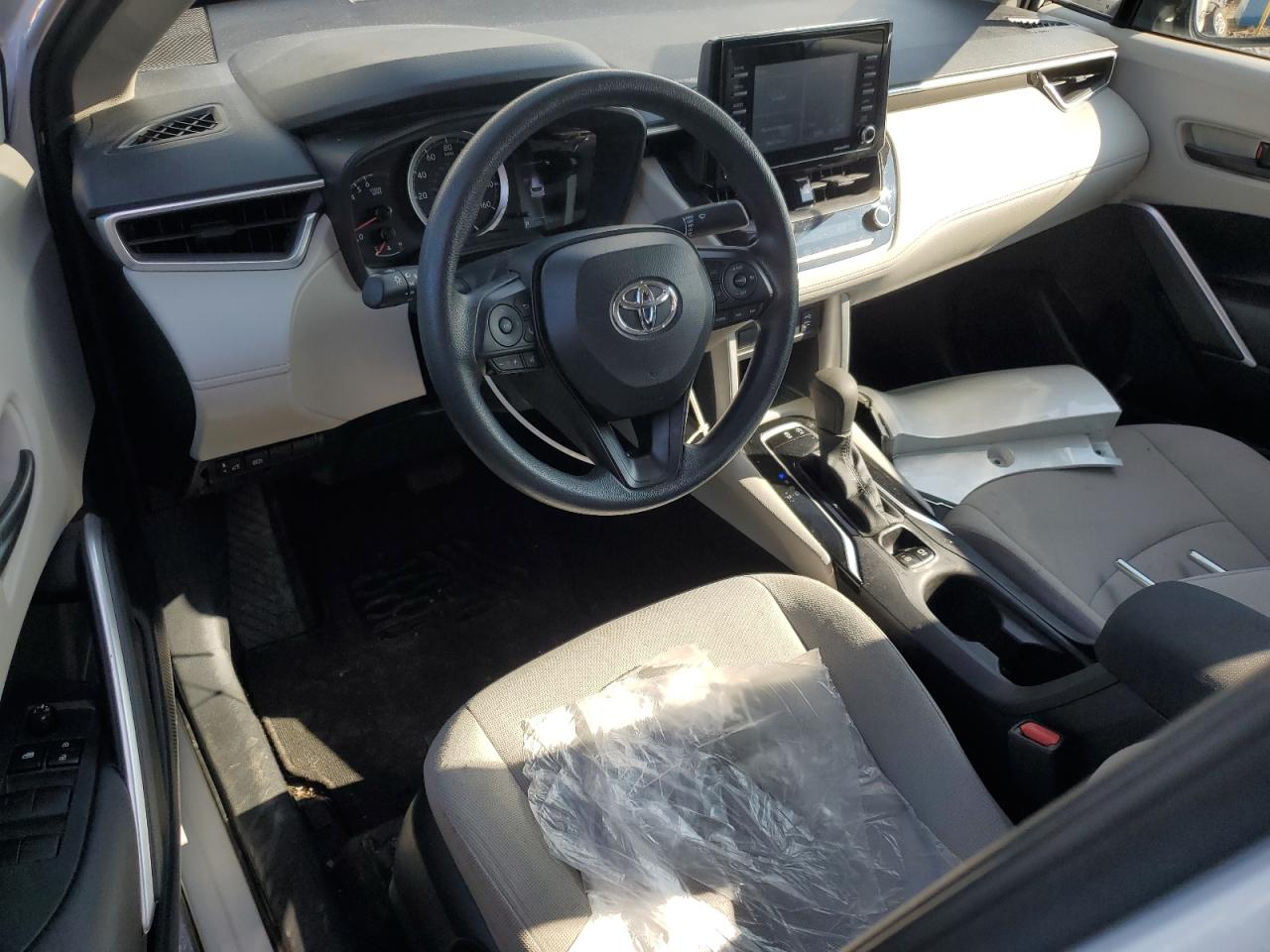 2022 Toyota Corolla Cross L VIN: 7MUAAABG6NV001262 Lot: 71589755