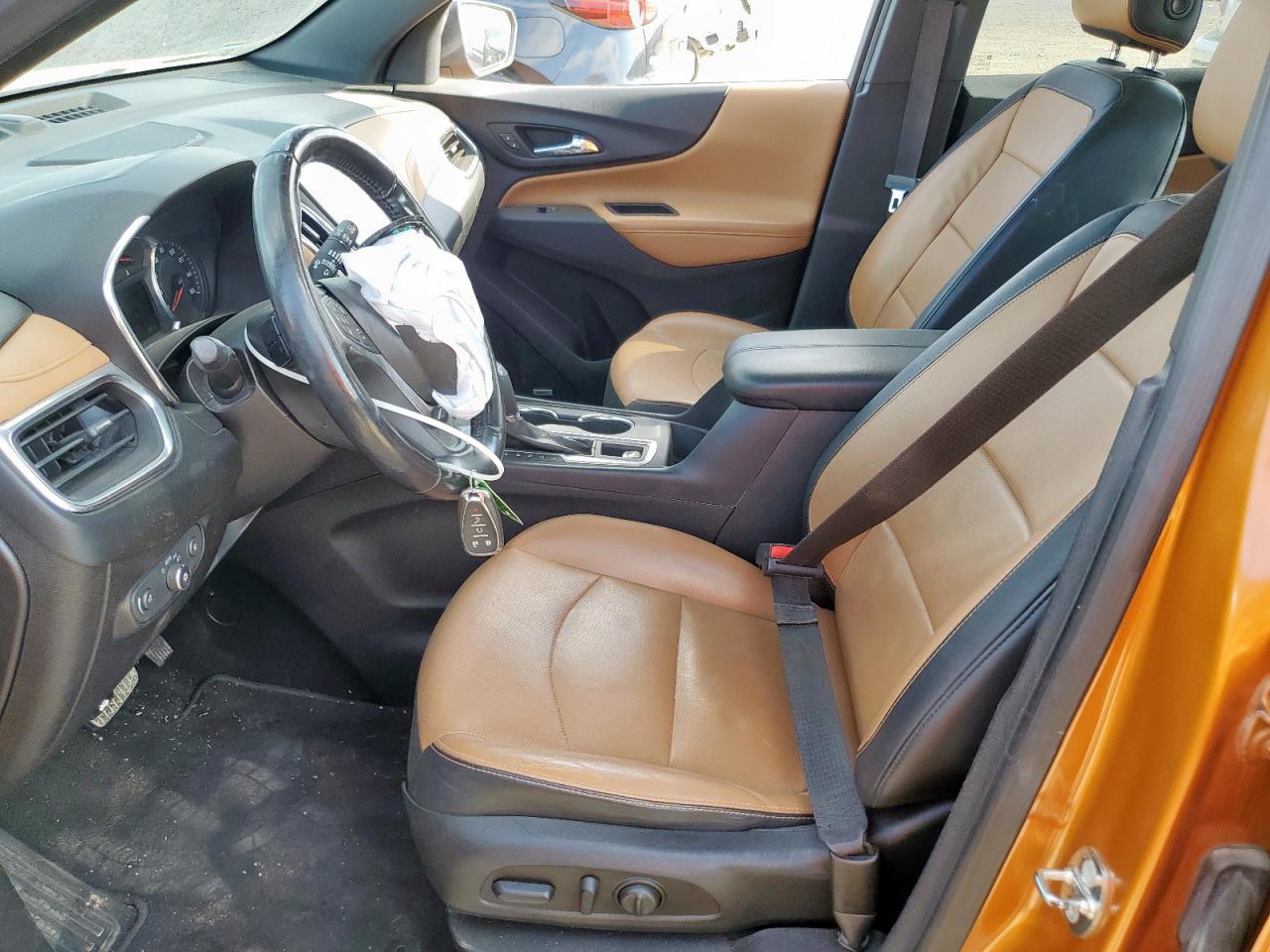 2018 Chevrolet Equinox Premier VIN: 2GNAXMEV2J6220185 Lot: 81576765