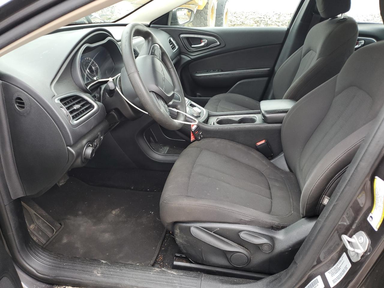 2015 Chrysler 200 Limited VIN: 1C3CCCABXFN541742 Lot: 80192485