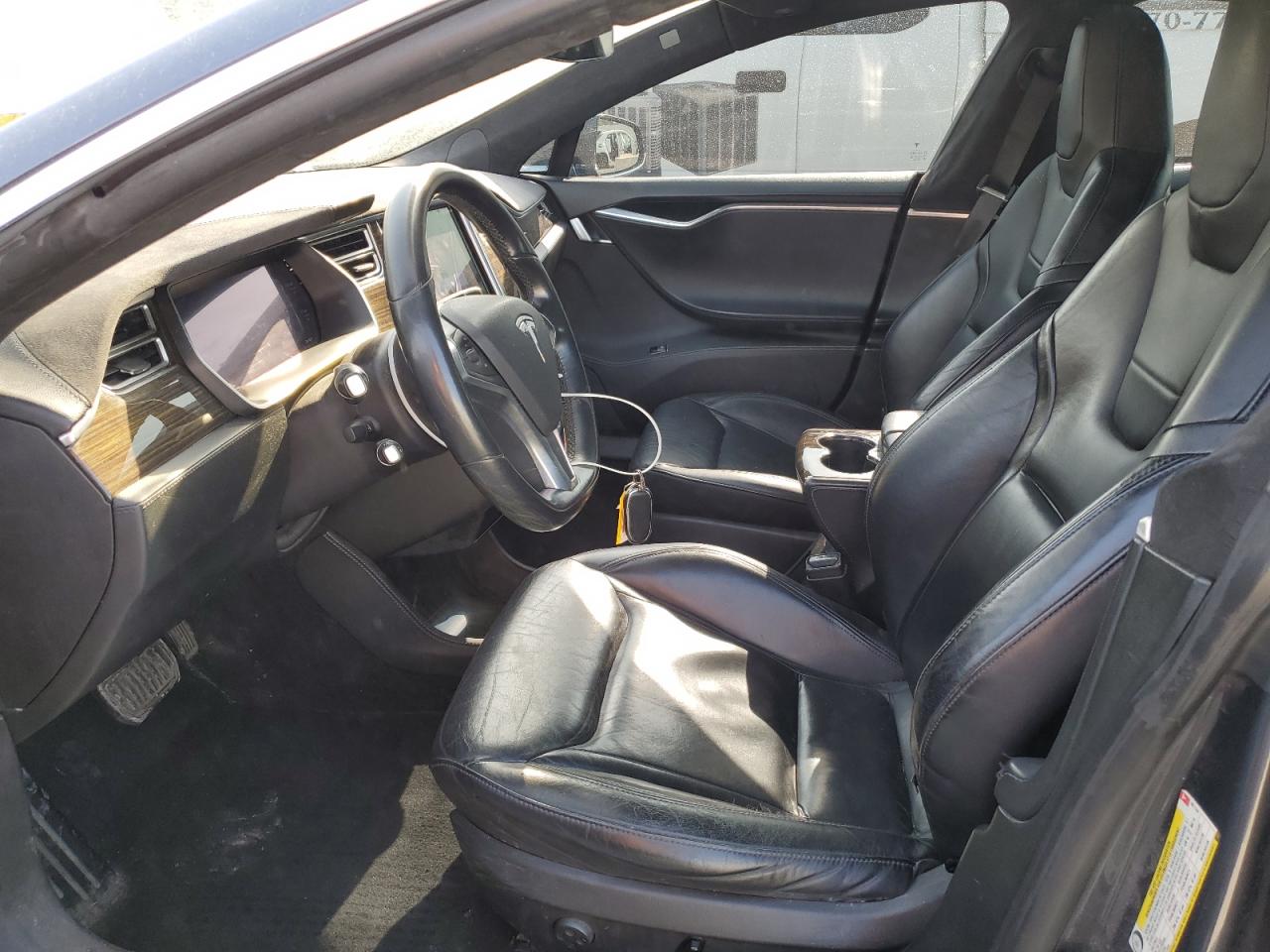 2015 Tesla Model S 85 VIN: 5YJSA1H15FF081144 Lot: 72055415