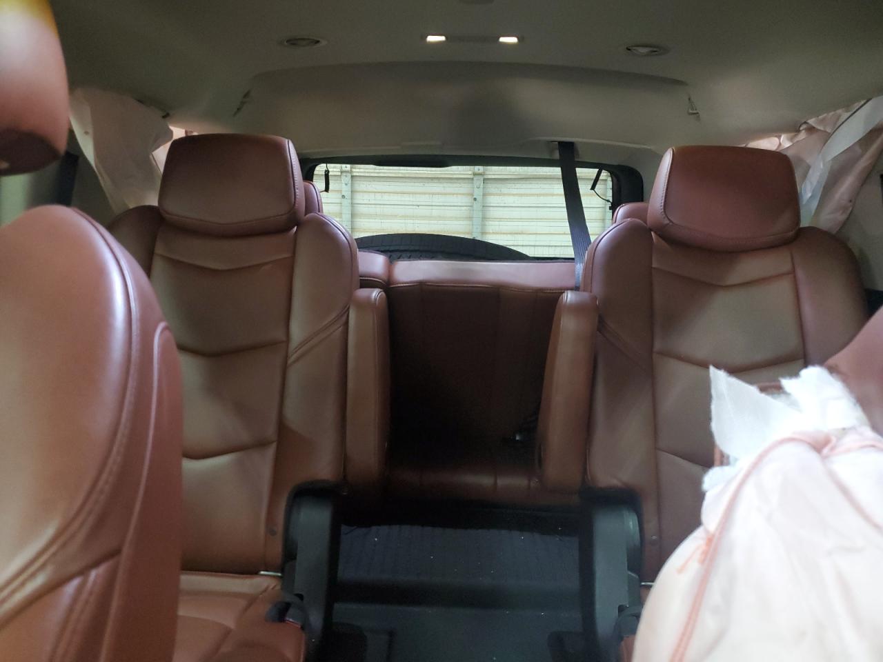 2020 Cadillac Escalade Luxury VIN: 1GYS4BKJ8LR218180 Lot: 71680145